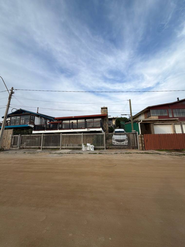 Casa en primera linea en El Quisco, sector La Puntilla